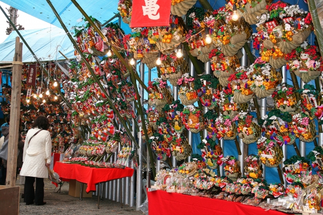 金沢市の石浦神社にて『酉の市』が開催されました